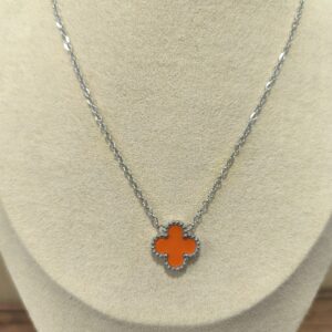 Collar plateado trébol mediano naranja