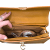 Bolso de mano camel tipo Cafuné