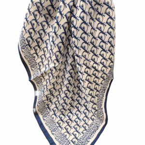 Pañuelo azul y blanco mediano