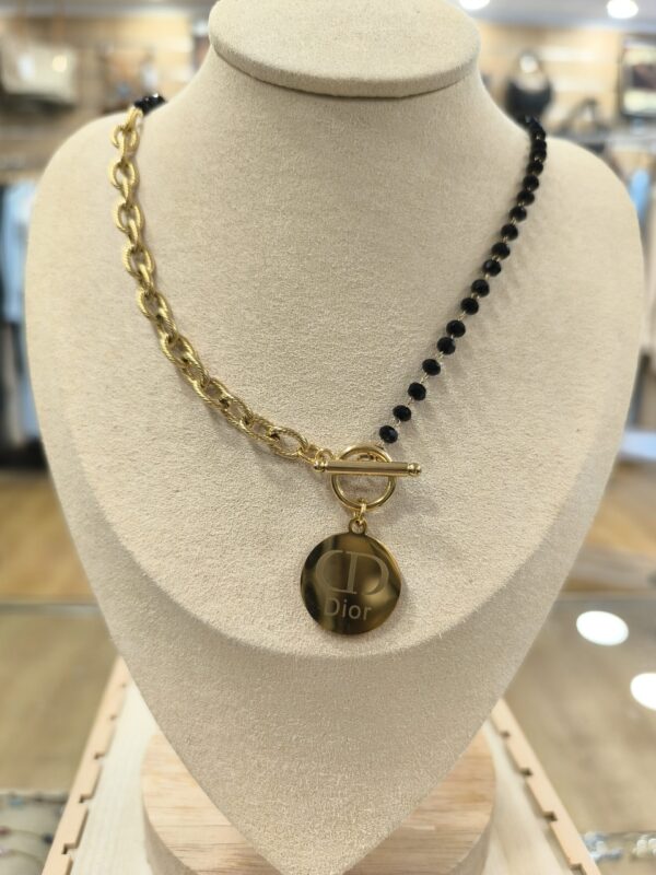Collar de cuentas y eslabones