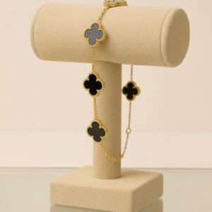 Pulsera cinco tréboles grandes negros