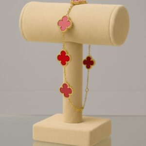 Pulsera cinco tréboles rojos